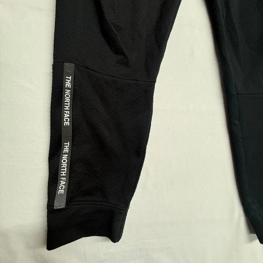 The North Face Mens M Jogger Pants Black NF0A5577 Athletic Logo Taped